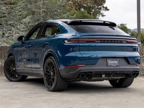 2024 Porsche Cayenne S
