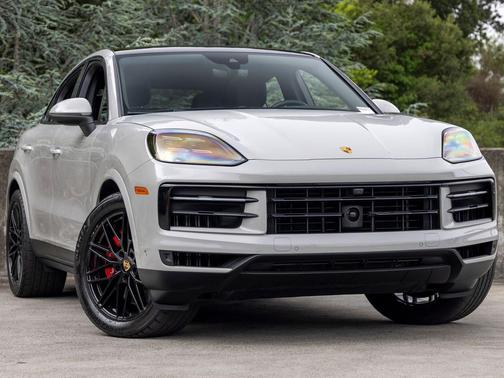 Chalk 2024 Porsche Cayenne S