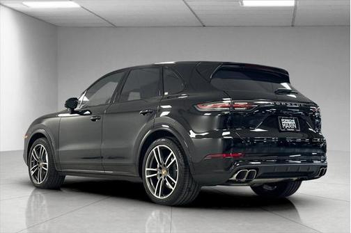 2022 Porsche Cayenne Turbo