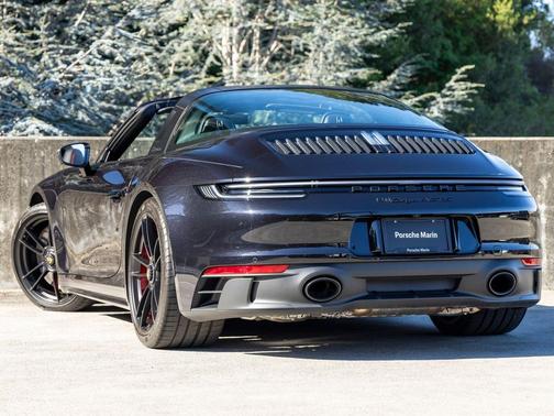 2023 Porsche 911 Targa 4 GTS