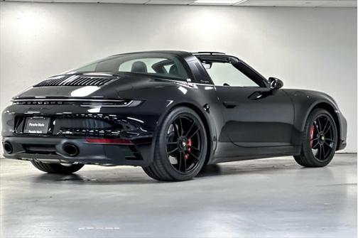 2023 Porsche 911 Targa 4 GTS