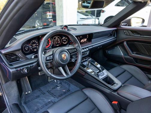2023 Porsche 911 Targa 4 GTS