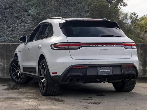 2023 Porsche Macan T
