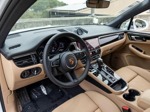 2026 Porsche Macan T