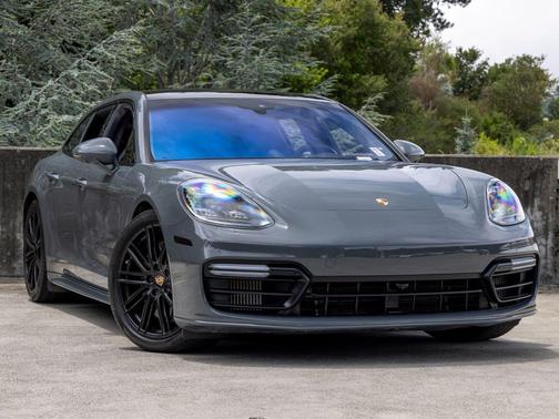 Grigio Telesto Metallic 2018 Porsche Panamera Turbo