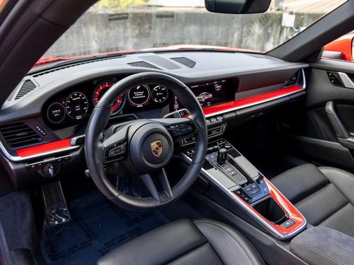 2020 Porsche 911 Carrera S