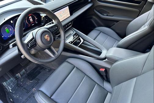 2025 Porsche Macan Electric