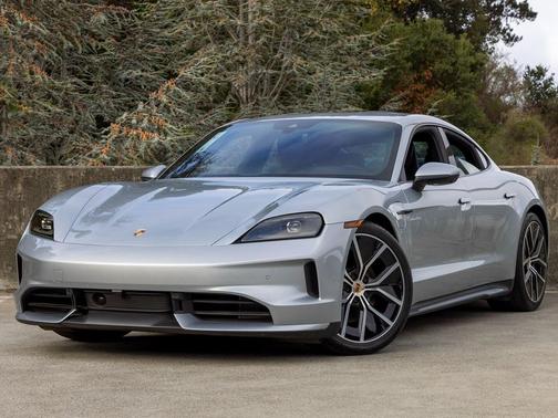 2025 Porsche Taycan 