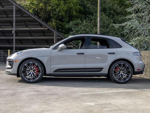 Chalk 2026 Porsche Macan Macan