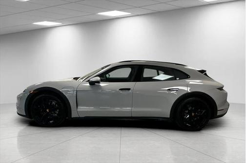 2022 Porsche Taycan Cross Turismo 4