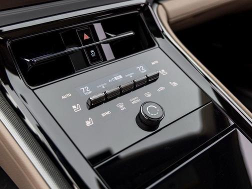 2025 Porsche Panamera 4