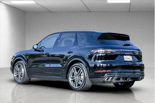 2023 Porsche Cayenne Turbo