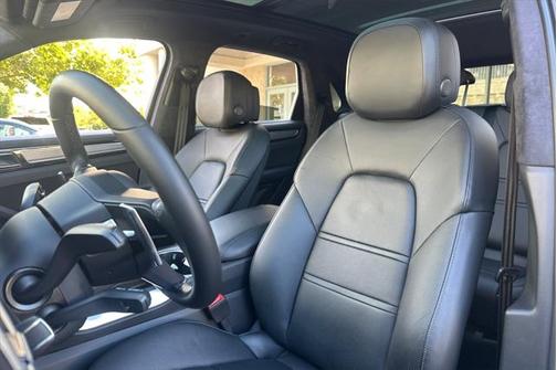 2023 Porsche Cayenne Turbo