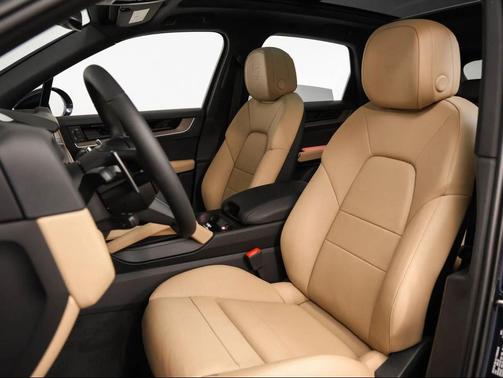 2025 Porsche Cayenne Cayenne