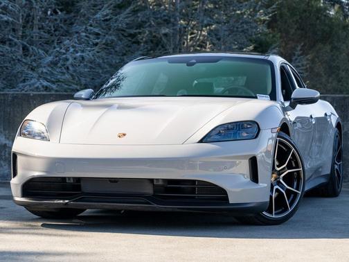 2025 Porsche Taycan 4S