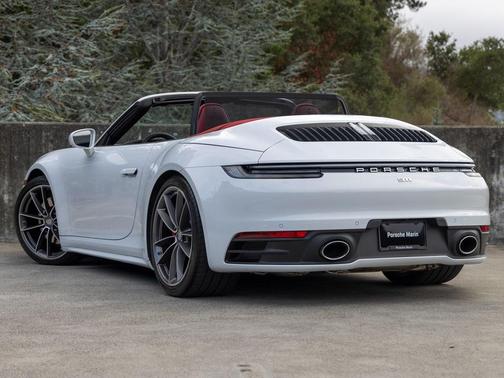 2021 Porsche 911 Carrera S
