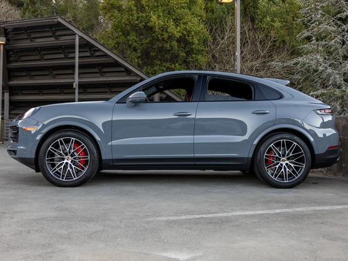 2025 Porsche Cayenne S