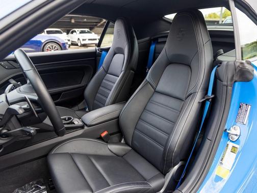 2024 Porsche 911 Carrera GTS