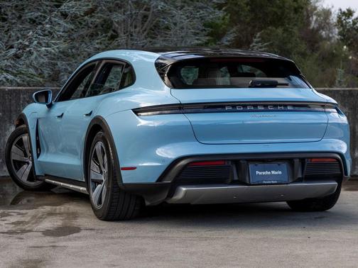 2024 Porsche Taycan 4