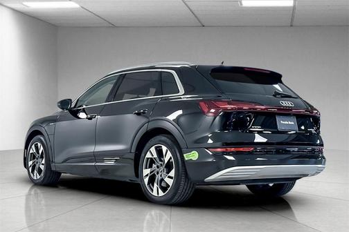2023 Audi e-tron Premium Plus quattro