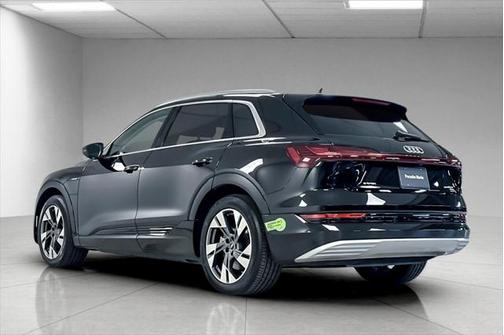 2023 Audi e-tron Premium Plus quattro
