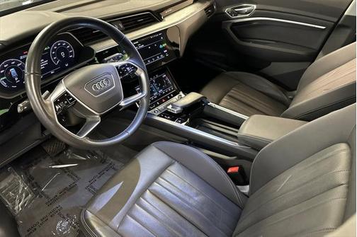 2023 Audi e-tron Premium Plus quattro