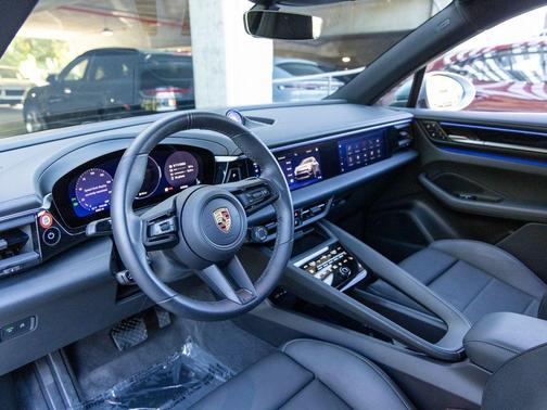 Dolomite Silver Metallic 2025 Porsche Macan Macan Electric