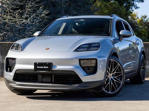Dolomite Silver Metallic 2025 Porsche Macan Macan Electric