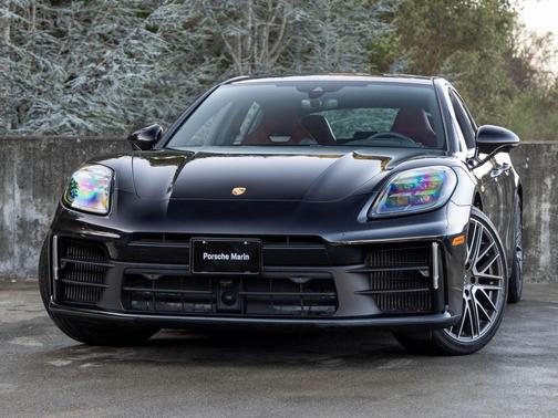 2024 Porsche Panamera 4