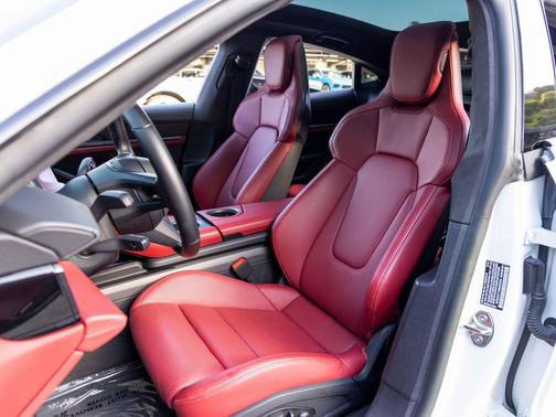 2024 Porsche Taycan Turbo S
