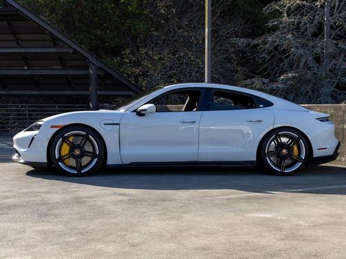 2024 Porsche Taycan Turbo S