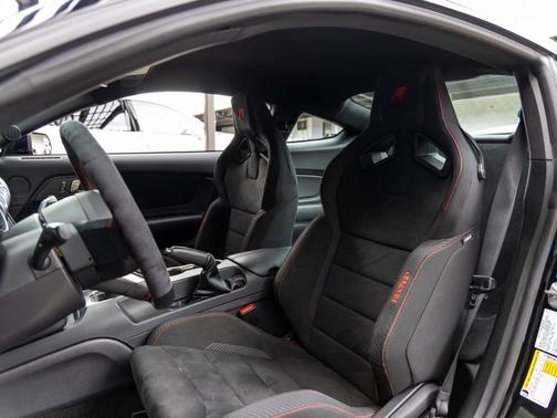 2017 Ford Shelby GT350R Base