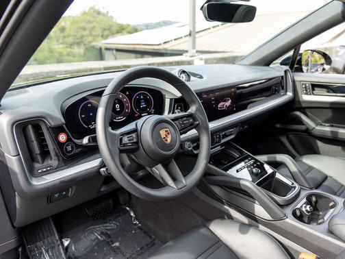 2025 Porsche Cayenne Cayenne