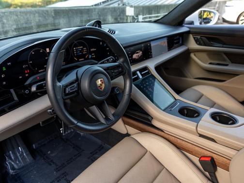 2023 Porsche Taycan GTS