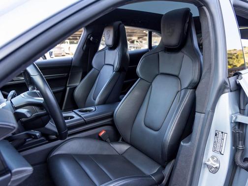 2024 Porsche Taycan GTS