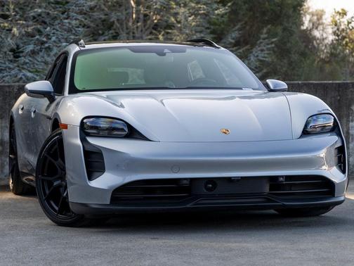 2024 Porsche Taycan GTS