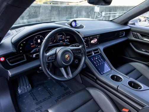 2024 Porsche Taycan GTS