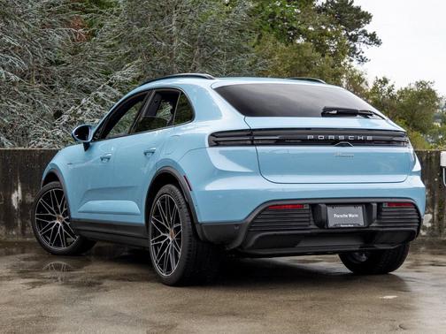 2025 Porsche Macan 