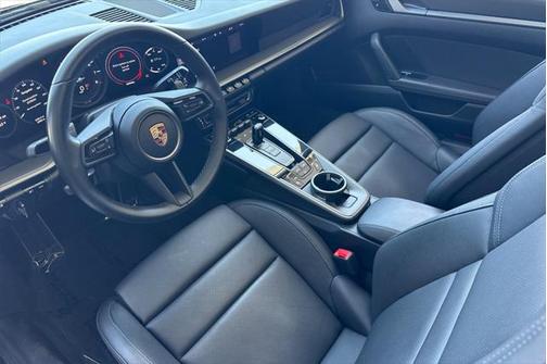 2021 Porsche 911 Carrera