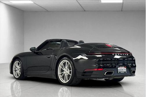 2021 Porsche 911 Carrera