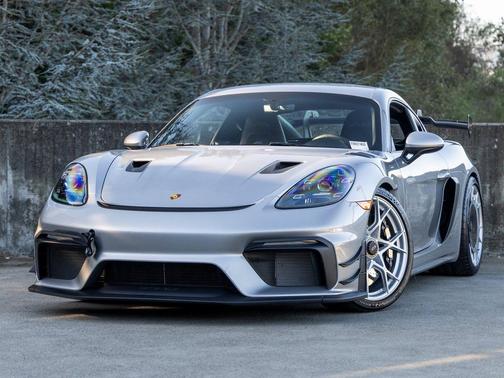 GT Silver Metallic 2025 Porsche 718 Cayman GT4 RS
