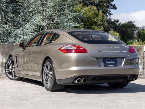 Topaz Brown Metallic 2012 Porsche Panamera 4S