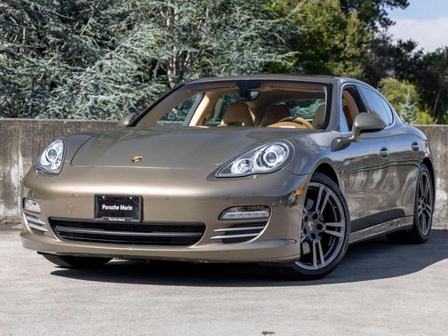 Topaz Brown Metallic 2012 Porsche Panamera 4S