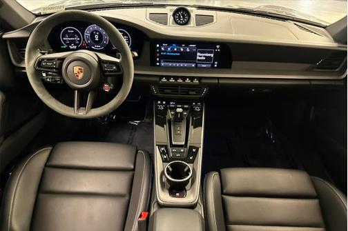 2025 Porsche 911 Carrera
