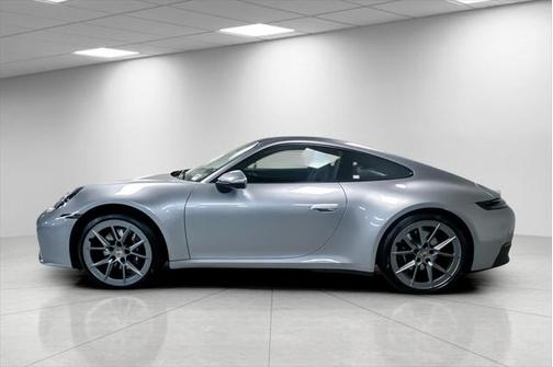 2025 Porsche 911 Carrera