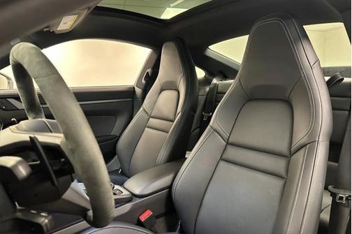 2025 Porsche 911 Carrera