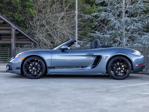 2025 Porsche 718 Boxster Style Edition