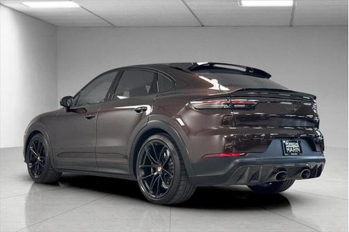 2022 Porsche Cayenne Turbo GT
