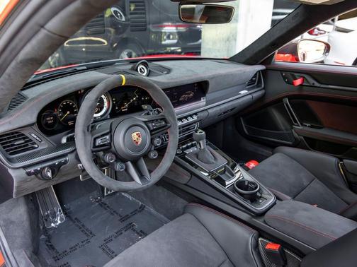 Guards Red 2025 Porsche 911 GT3 RS