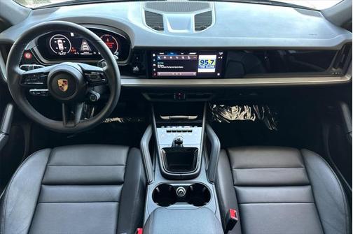 2024 Porsche Cayenne Base (Tiptronic)